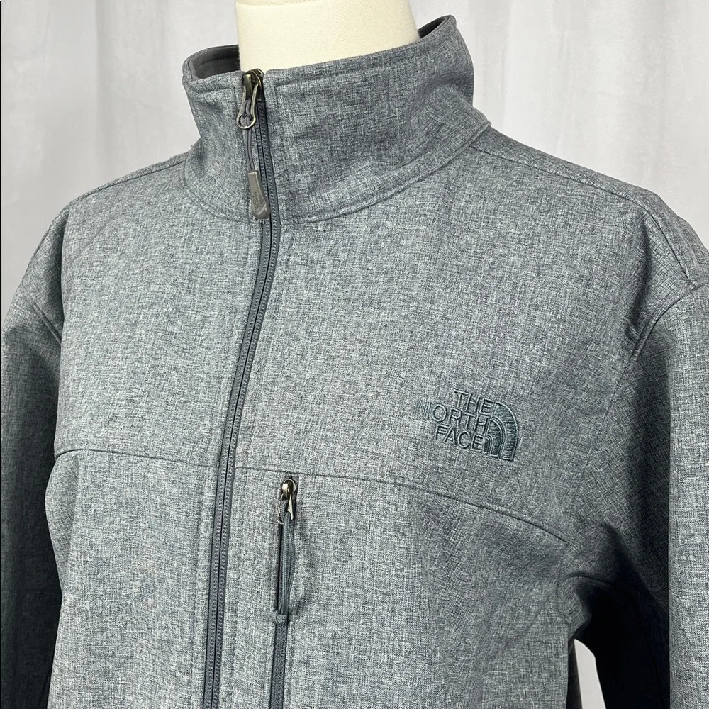 North‎ Face Men’s Heather Gray Bionic Soft Shell Jacket.